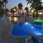Nagi Hotel 3*