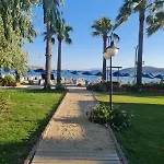 ناجي بيتش غومْبيت