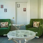 فندق ناجي بيتش غومْبيت