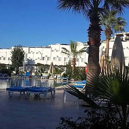 Hotell Nagi 3*