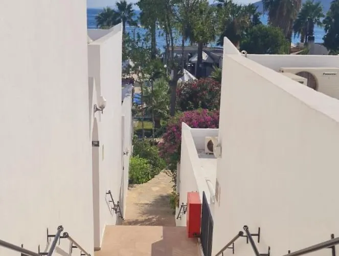 Nagi Hotel